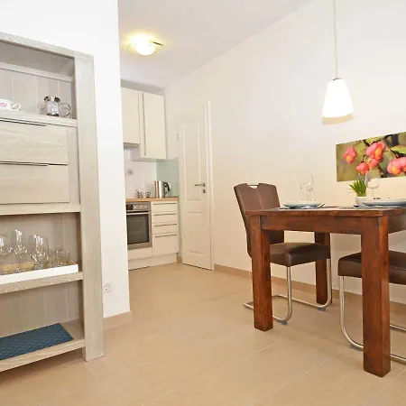 Rosa - Apt. 10 * Sellin (Rugen)