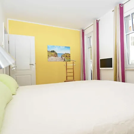 Rosa - Apt. 10 *