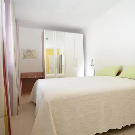 Rosa - Apt. 10 Sellin (Rugen)